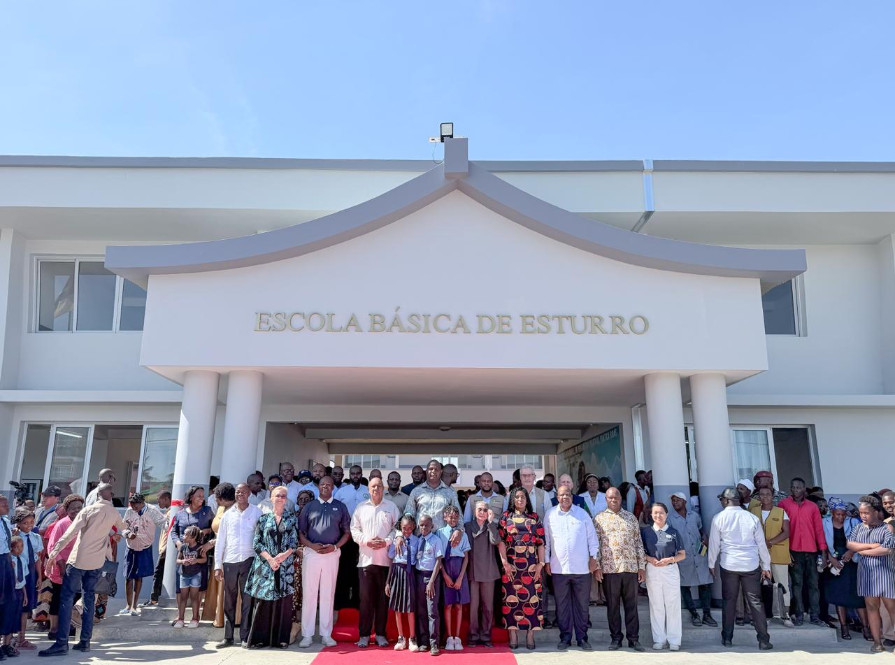 Chapo defende educação como base para a independência económica