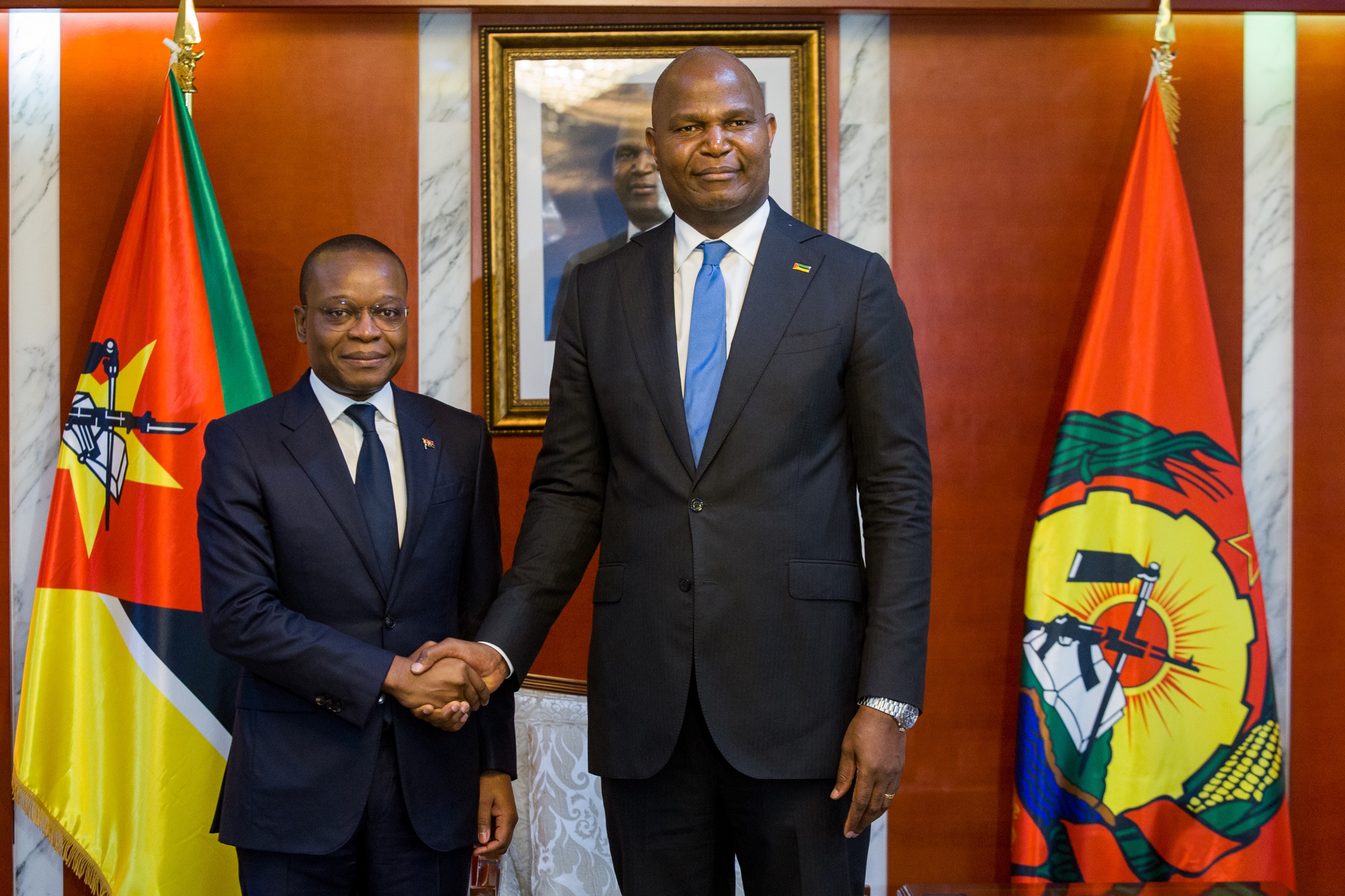 Moçambique e Angola reforçam cooperação parlamentar